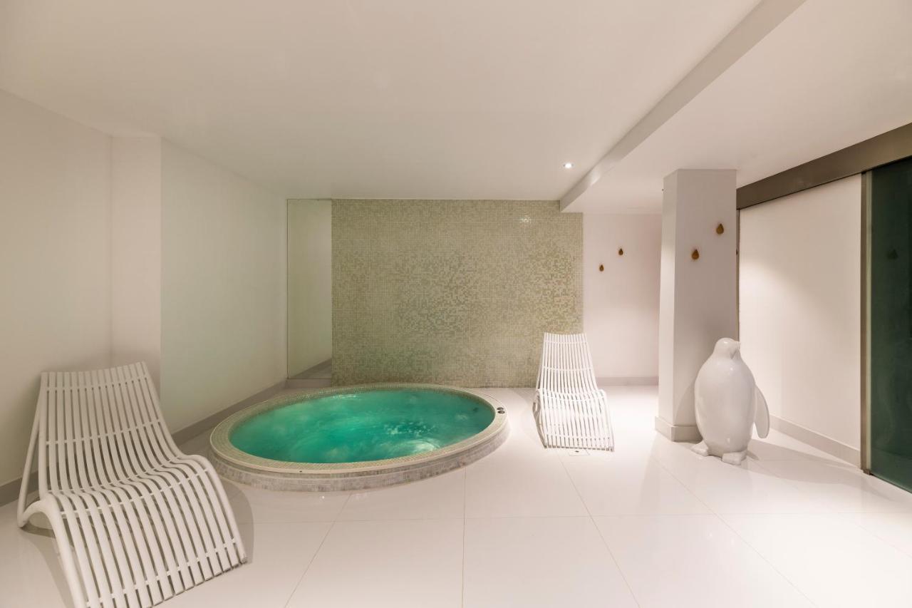 Le Chalet Blanc Hotel & Spa Montgenèvre Buitenkant foto