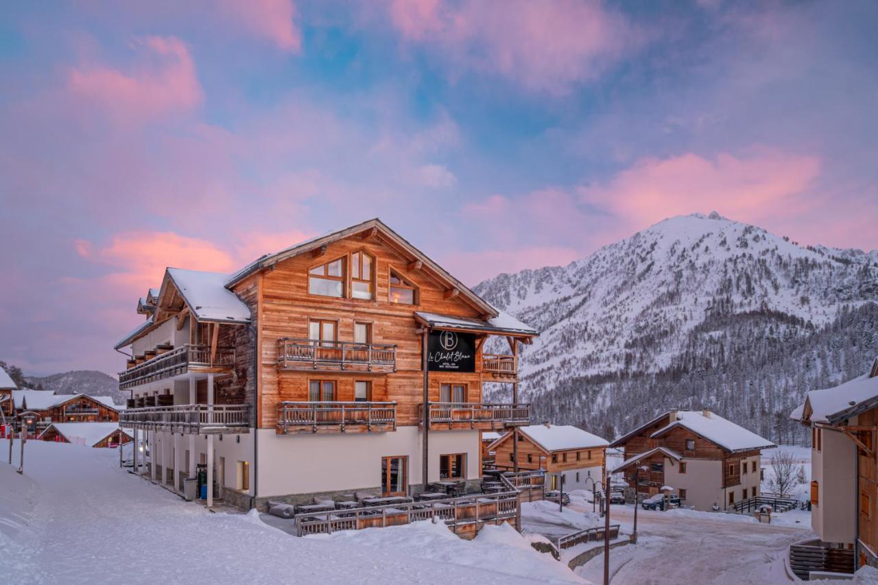 Le Chalet Blanc Hotel & Spa Montgenèvre Buitenkant foto
